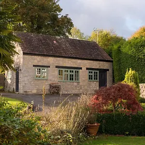the-snug-bath.tophotelsbath.com/